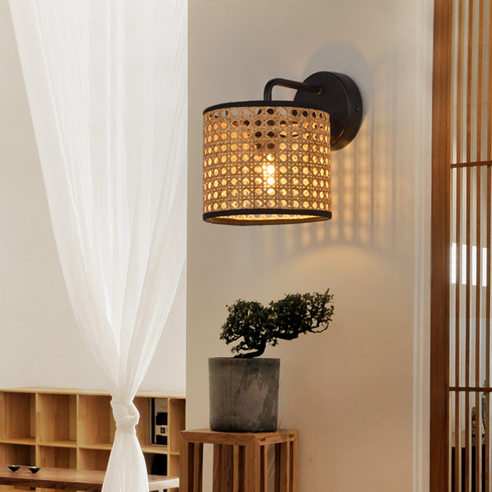 Indoor wall lamps