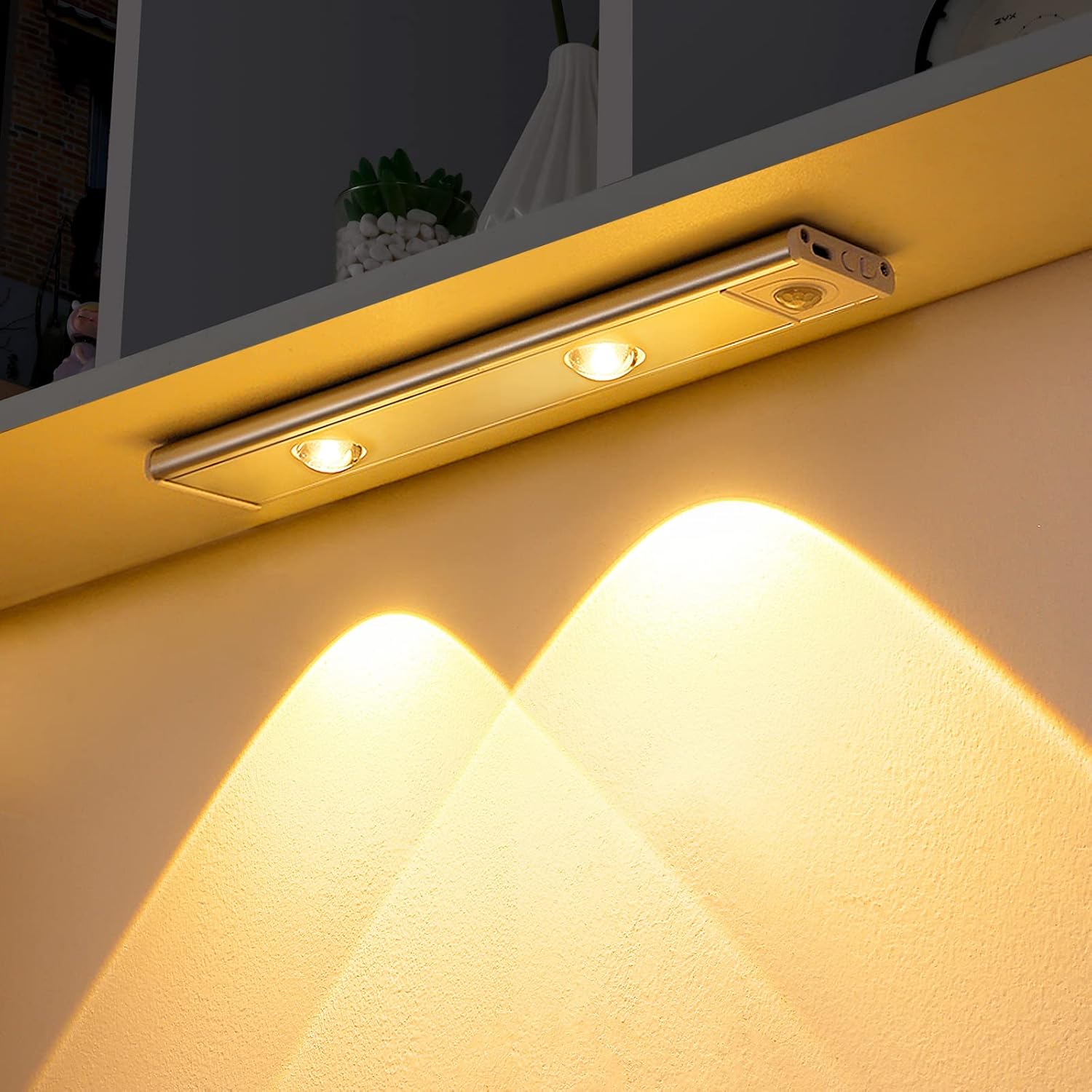 Leontine Modern Magnetic Led Dimmable Under Cabinet Light (2).jpg__PID:eccb2c28-1e95-406c-b076-20a40222175b