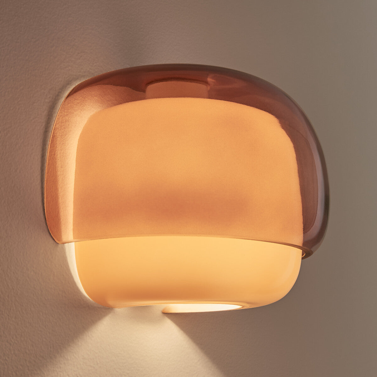 Sanae Modern Colorful Glass Shade Wall Sconce (9).webp__PID:b9197f0e-cc05-44c9-957e-b7d75a88c9d9