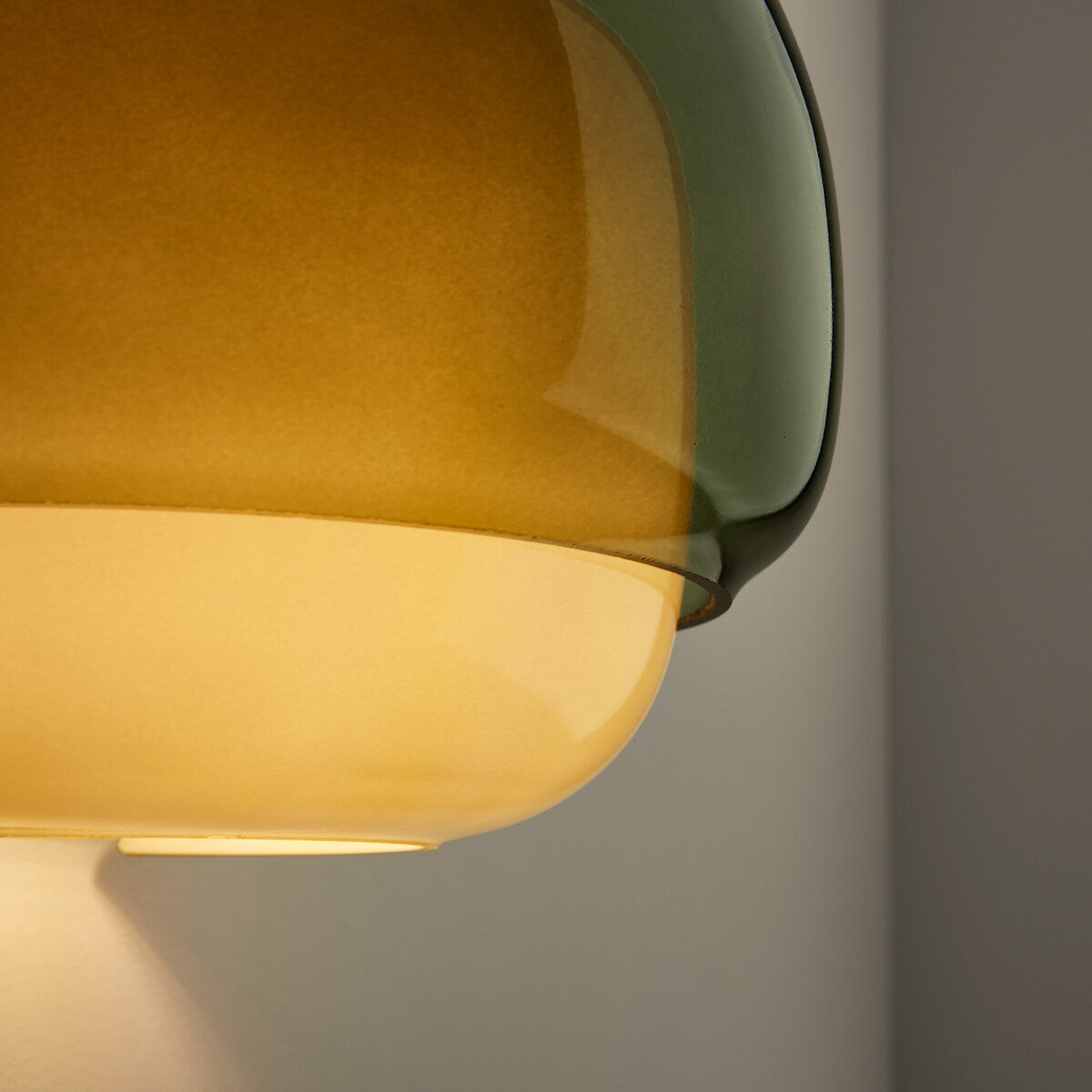 Sanae Modern Retro Double-Dome Colored Glass Table Lamp (18)(1).jpg__PID:63689c9c-97dd-4cc8-b95a-2d06a885245e