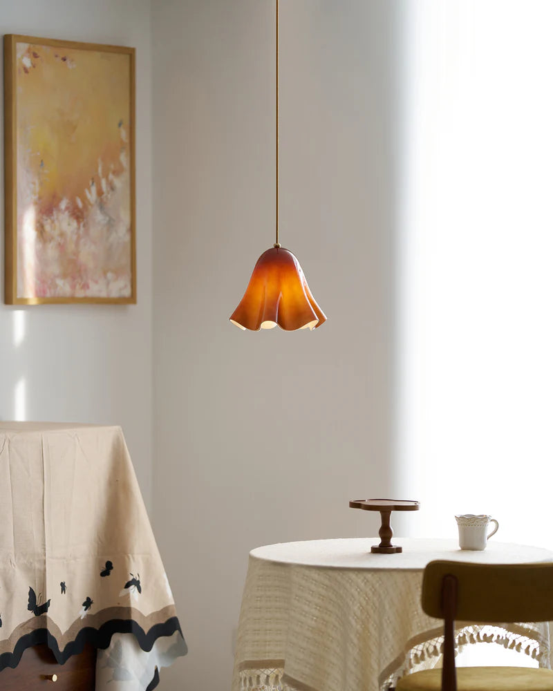 Juno Mid-Century Modern Seashell Glass Pendant Light (15).webp__PID:78c978d5-6415-4573-ae2a-e6631a7f5556