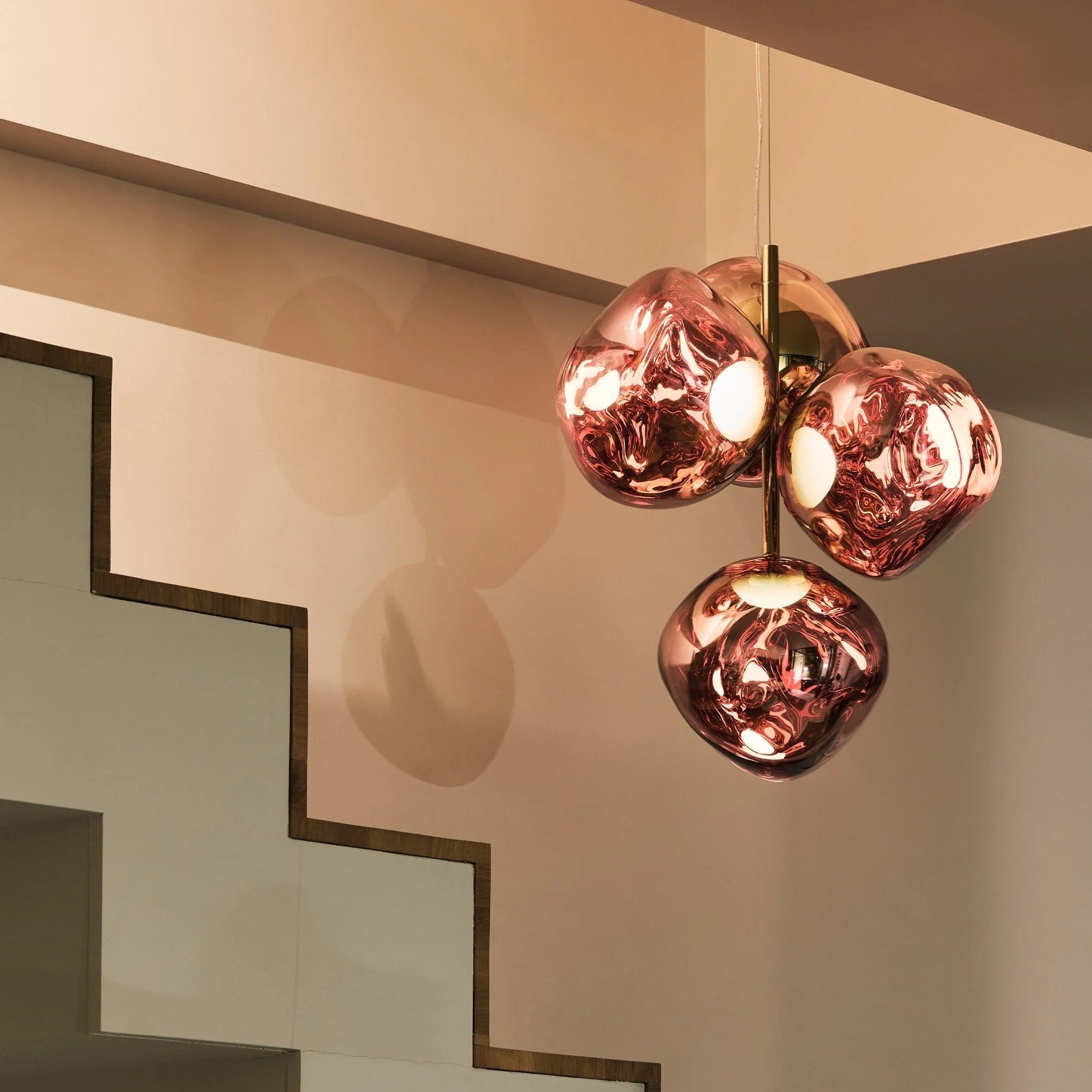 Mini Gold Melt LED Chandelier for Living Room Dining Room (16).webp__PID:70f41ef7-0ce8-42d6-aa16-2ac51fc1b1c2