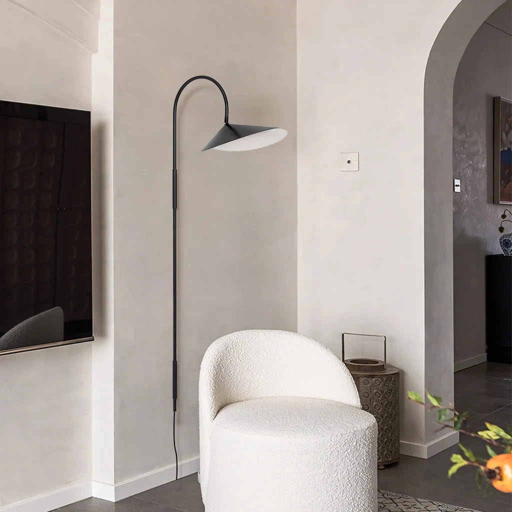Minimalist Modern Statement Metal Wall Lamp (6).webp__PID:f6b7abcc-fb0f-44cd-bf6c-2ae531cd1dcb