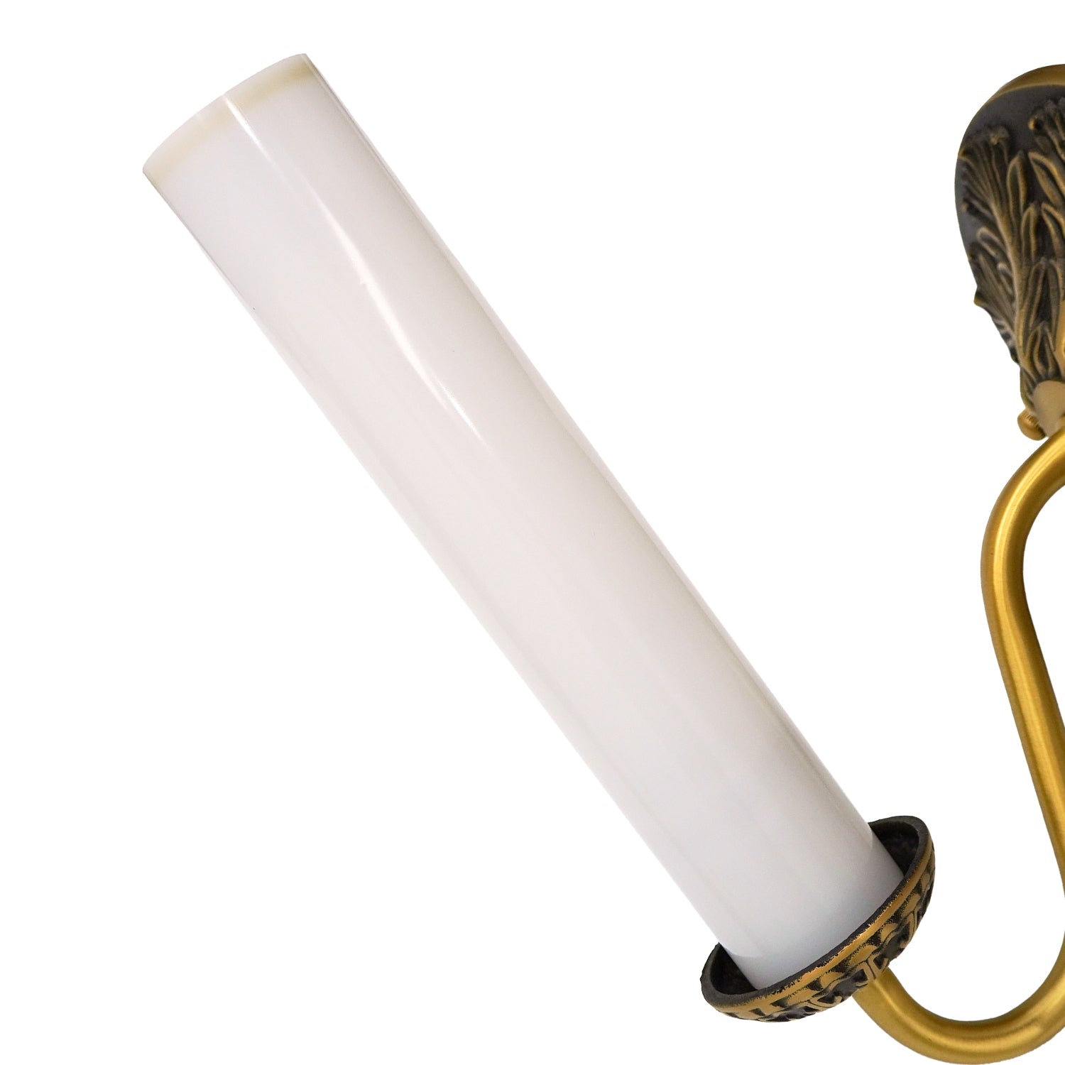 Eloise Vintage Cream Glass Table Lamp1-18.jpg__PID:1fe58b5d-3e8d-4146-874f-e535f5ac9d59