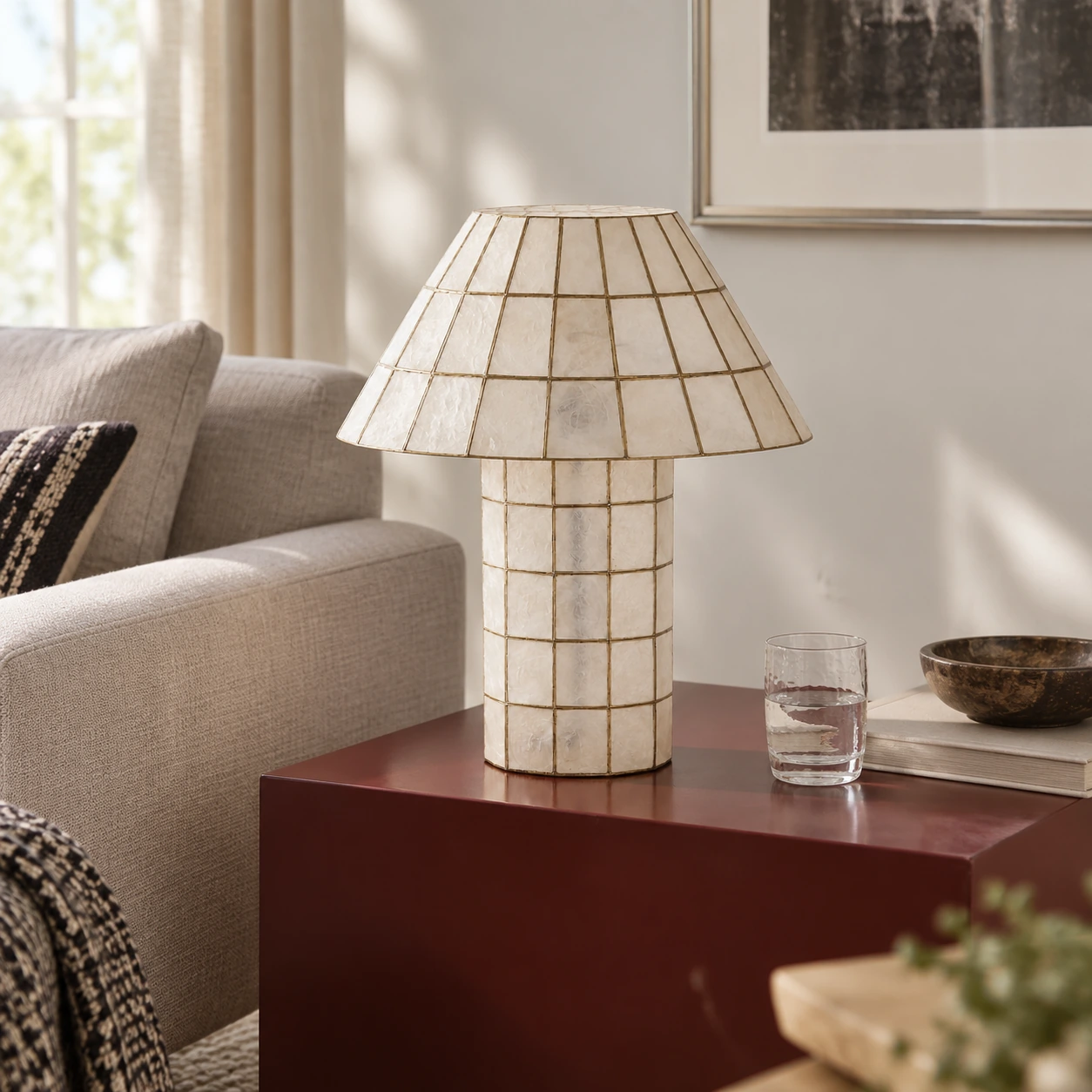 Solenne ivory mosaic shell table lamp