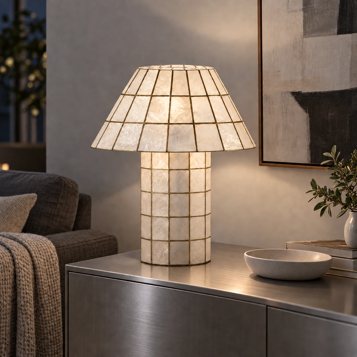 Solenne ivory mosaic shell table lamp