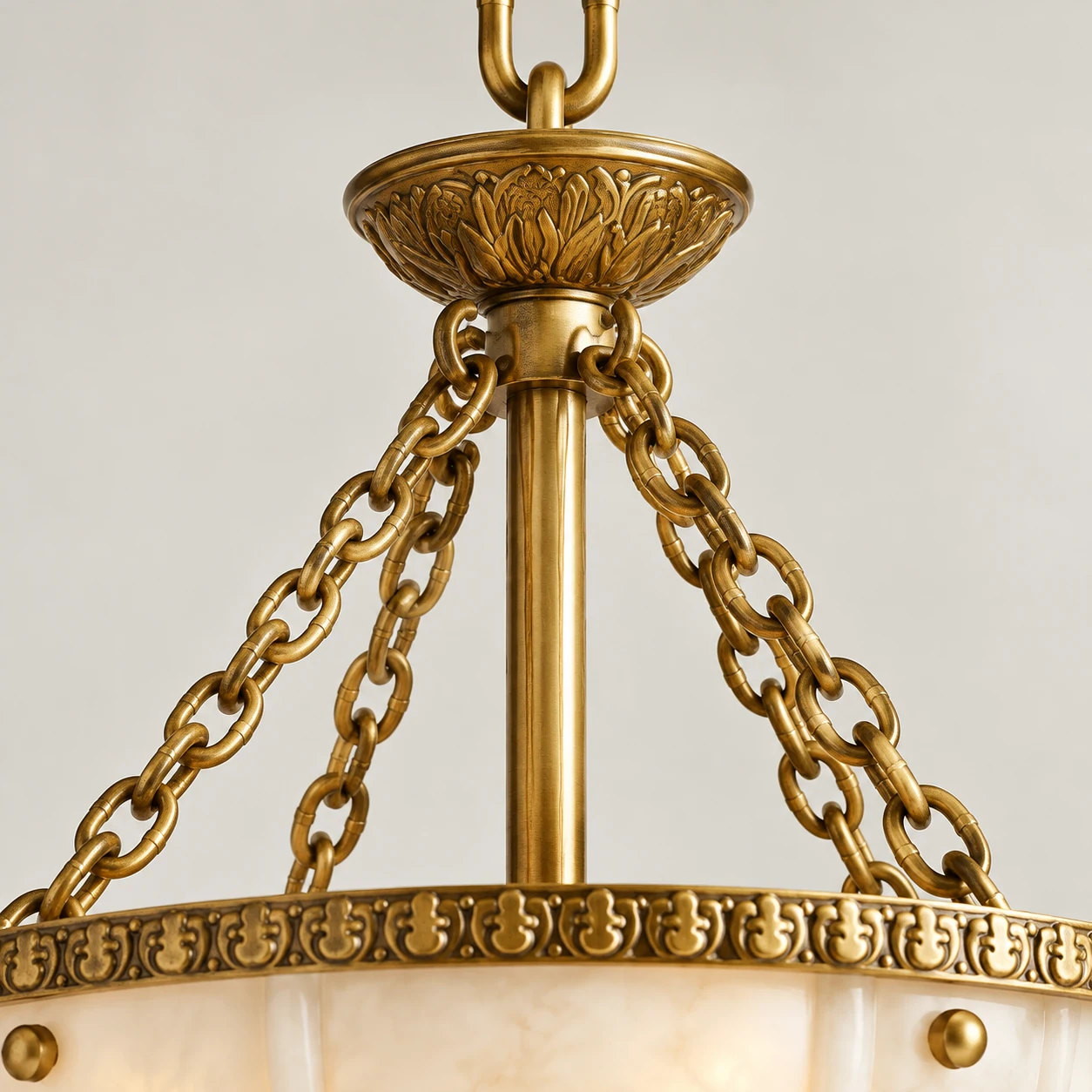 Metal suspension chain detail